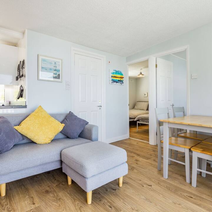 Entire Chalet With Views In Devon - クロヴリー