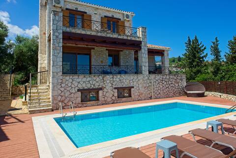 Villa Petalouda - Stunning Villa with Private Pool