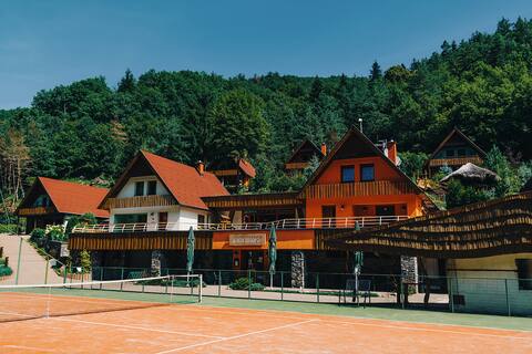 Charming chalet for 6 people, 3 BD, 2 BT, kitchen