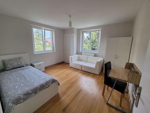 Beautiful quiet apartment in a good location.