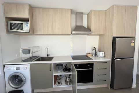 Top performing Airbnb: Studio Kererū in Wakatipu Outer