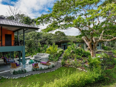 Grand Retreat w/ privacy | Enchanting views & Pool