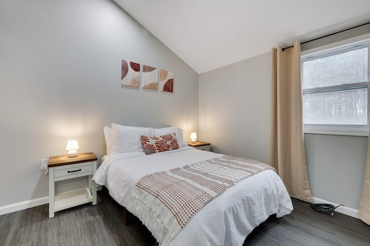 Bedroom #2 - Full Size Bed