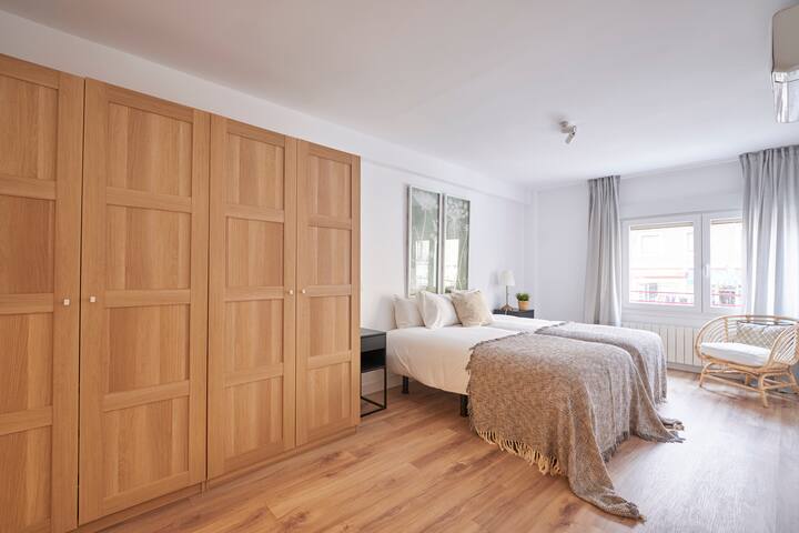 Cascorro, Huge and Impressive by months gallery image 3