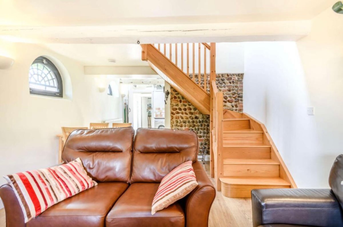 Propiedad de Airbnb exitosa: Coach House en Norfolk
