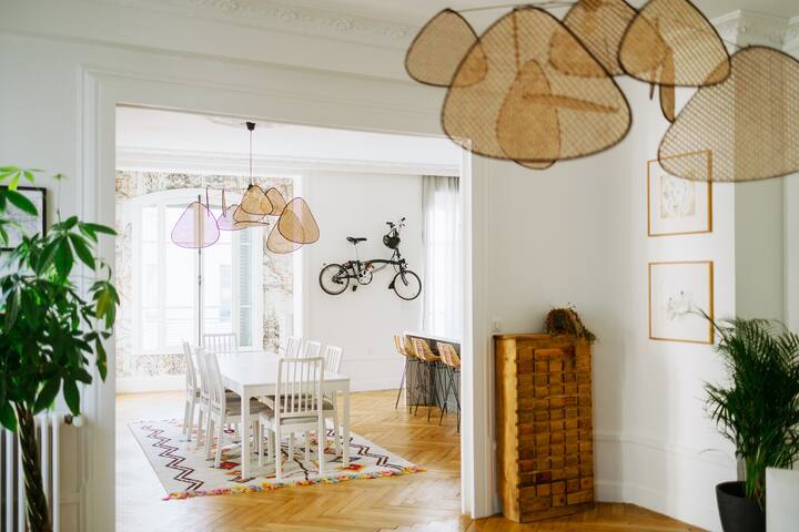 Luxurious family apartment in the heart of Lyon gallery image 2