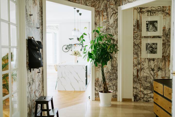 Luxurious family apartment in the heart of Lyon gallery image 3