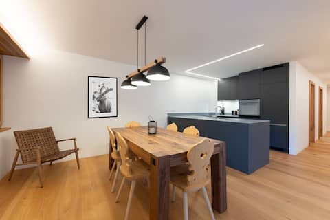 Exclusive Apartment 3 min to Chantarella