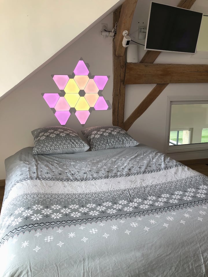 Double bed in the desk