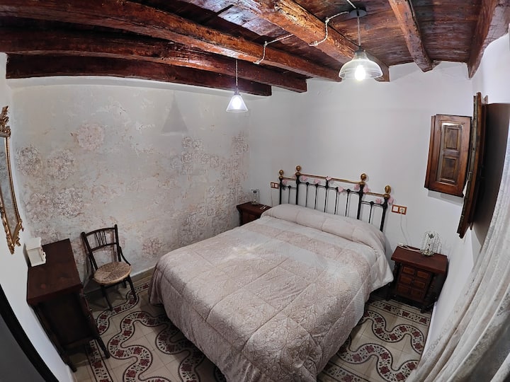 Dortoir (1 caméra x 150 cm) / Chambre (1 lit x 150 cm)