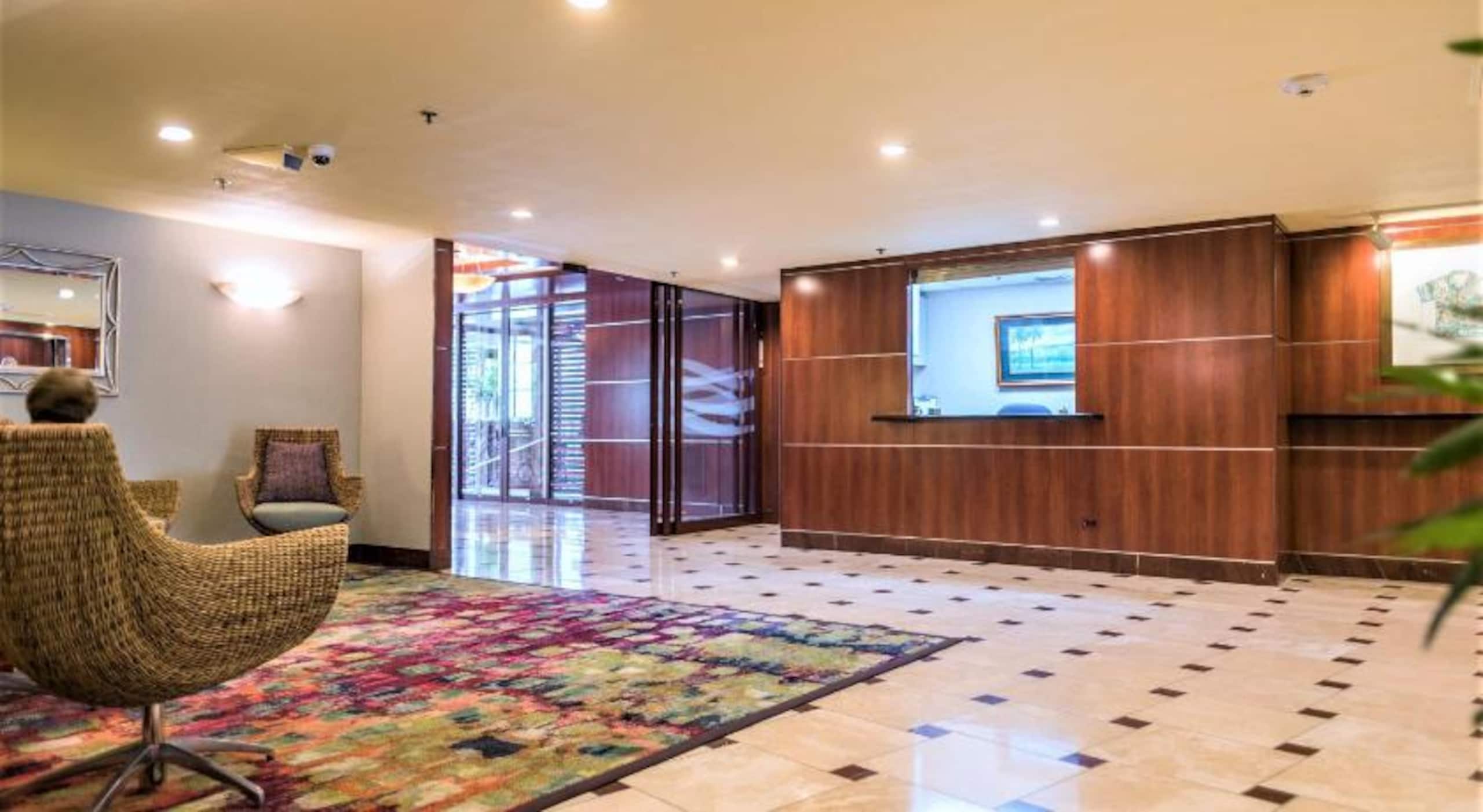 Free Parking! Cozy Island Studio-Central Waikiki! - Image 5