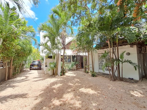 Seaside Villa in North Mauritius-cook and cleaner