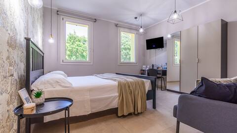 -The Pico-Centro Rooms A/C Private WC Wi-Fi