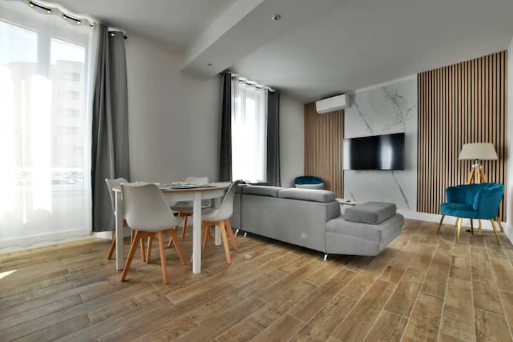 F3 De 75 M², Le Victor Hypercentre - 5 Couchages - Fréjus