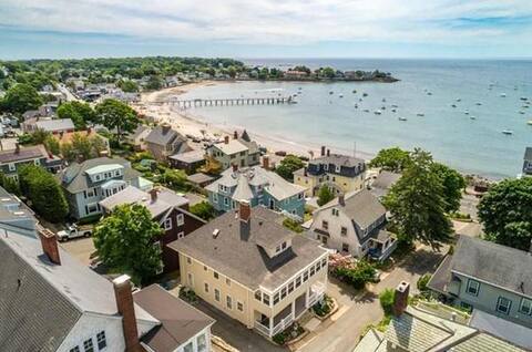 Large House, Ocean Views, 2 Kitchens/Dining Rooms