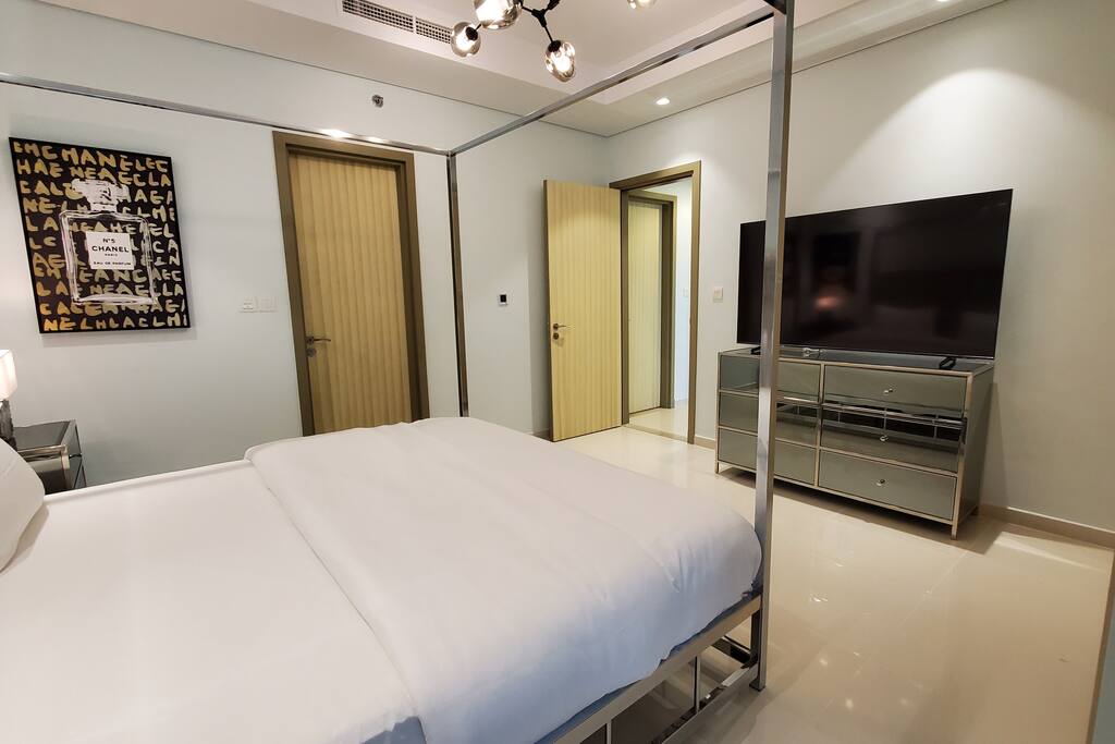 PTR-6109 · Luxury 2 BHK | Paramount Midtown