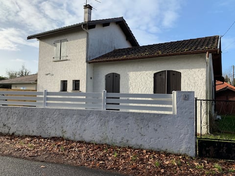 Top Airbnb: Ocean fantasy villa in Andernos Les Bains
