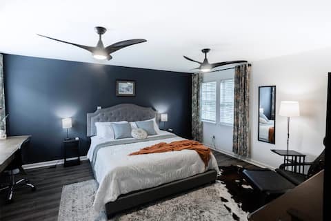 King of Country Comfort: 2BR/1BA Getaway