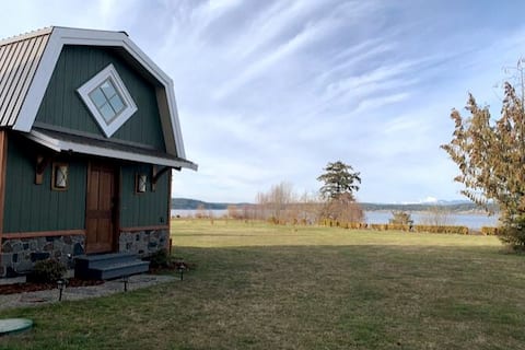 Waterfront Cottage Fox Spit Farm