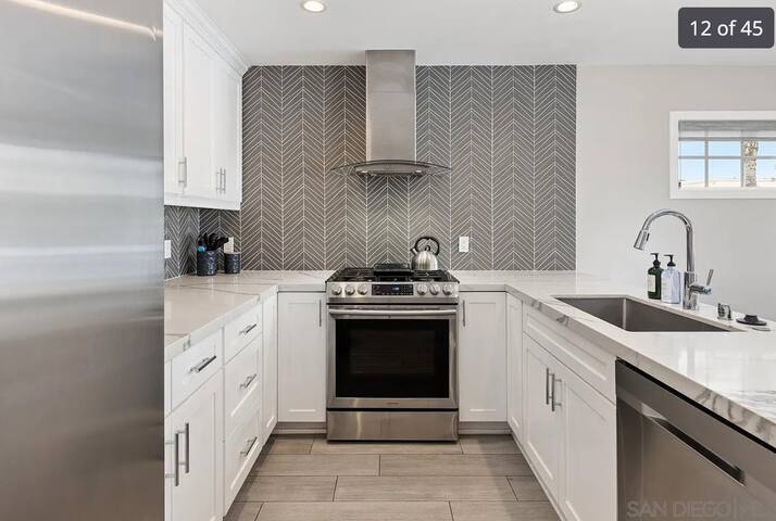 Best of the Bay & Beach (Mission) gallery image 3