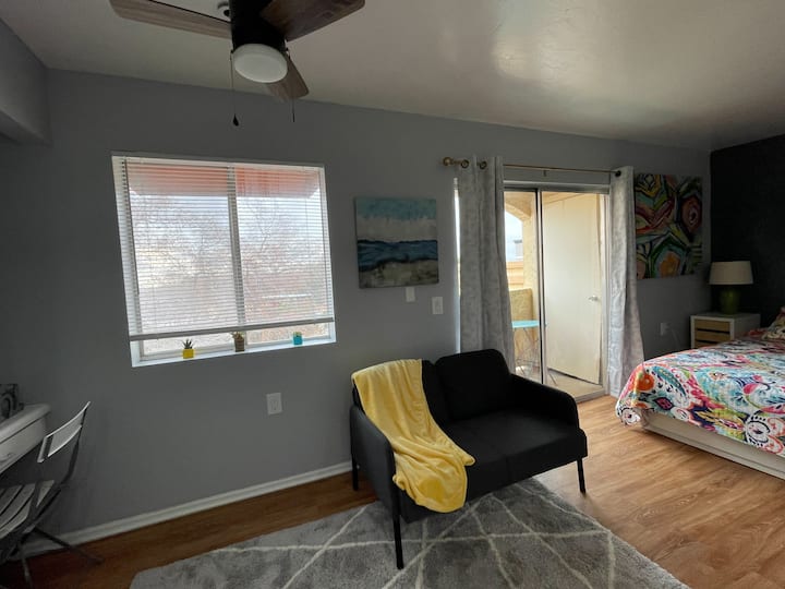 Cozy Studio In Surprise - Surprise, AZ
