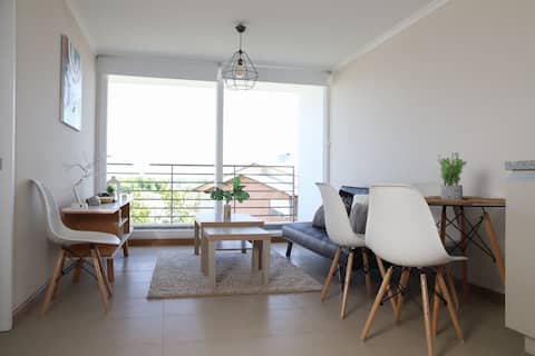 Centrally located apartment steps away from Las Americas metro station