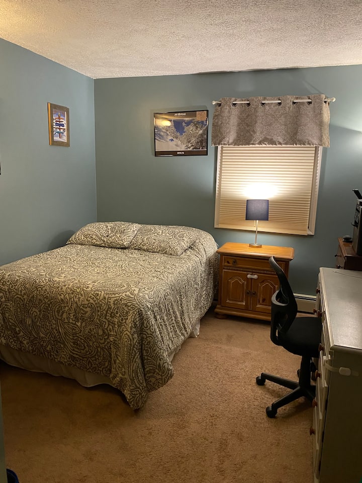 Dormitorio 3: cama de matrimonio. 