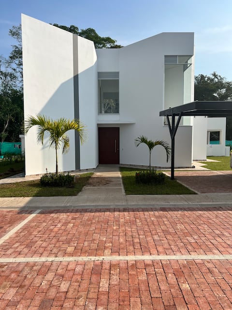 Spectacular Arianna Country House