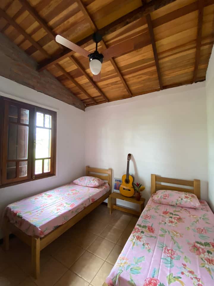 საძინებელი 1