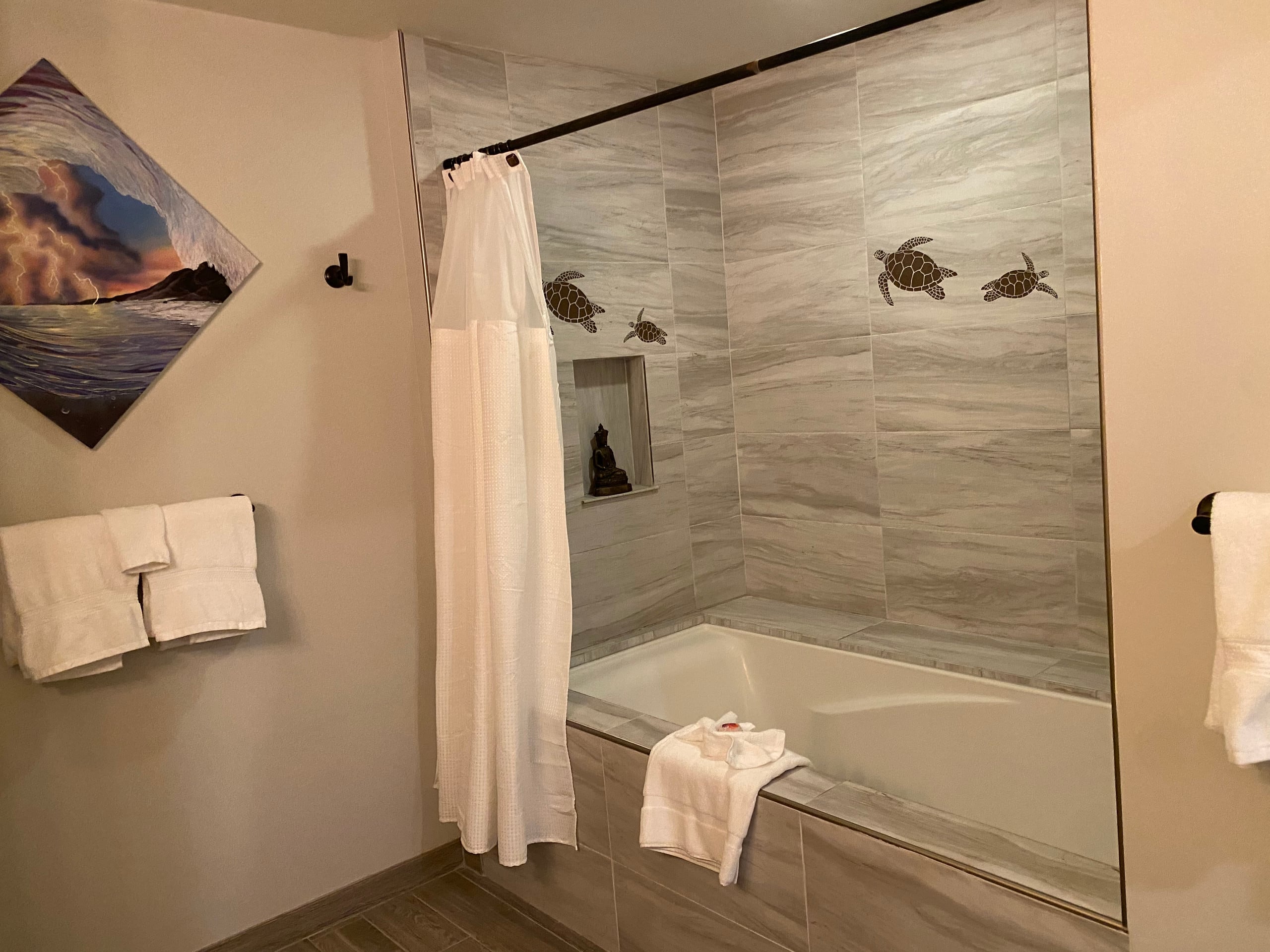 Condo in Lahaina · ★5.0 · 2 bedrooms · 2 beds · 2 baths - Image 13