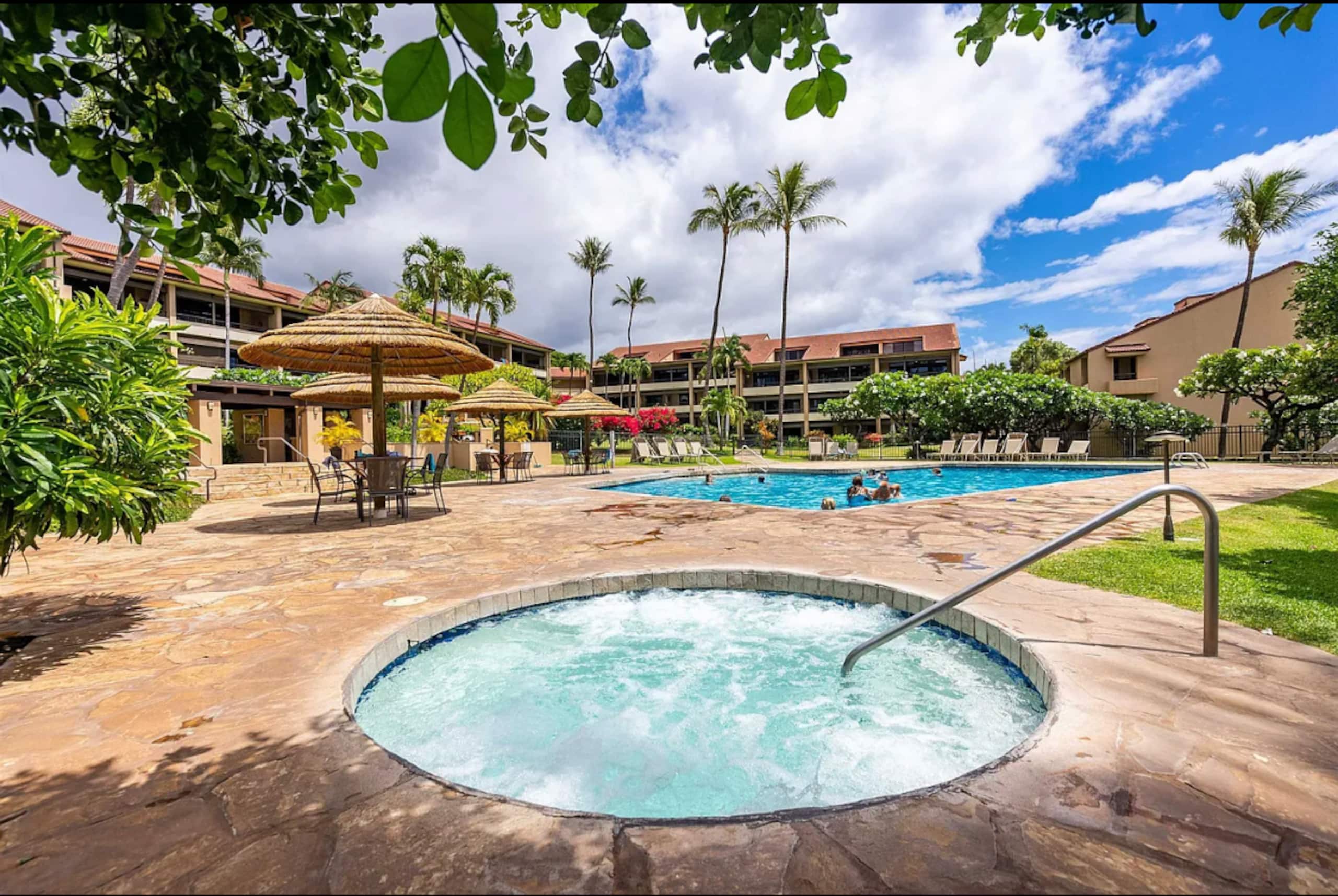Condo in Lahaina · ★5.0 · 2 bedrooms · 2 beds · 2 baths - Image 33