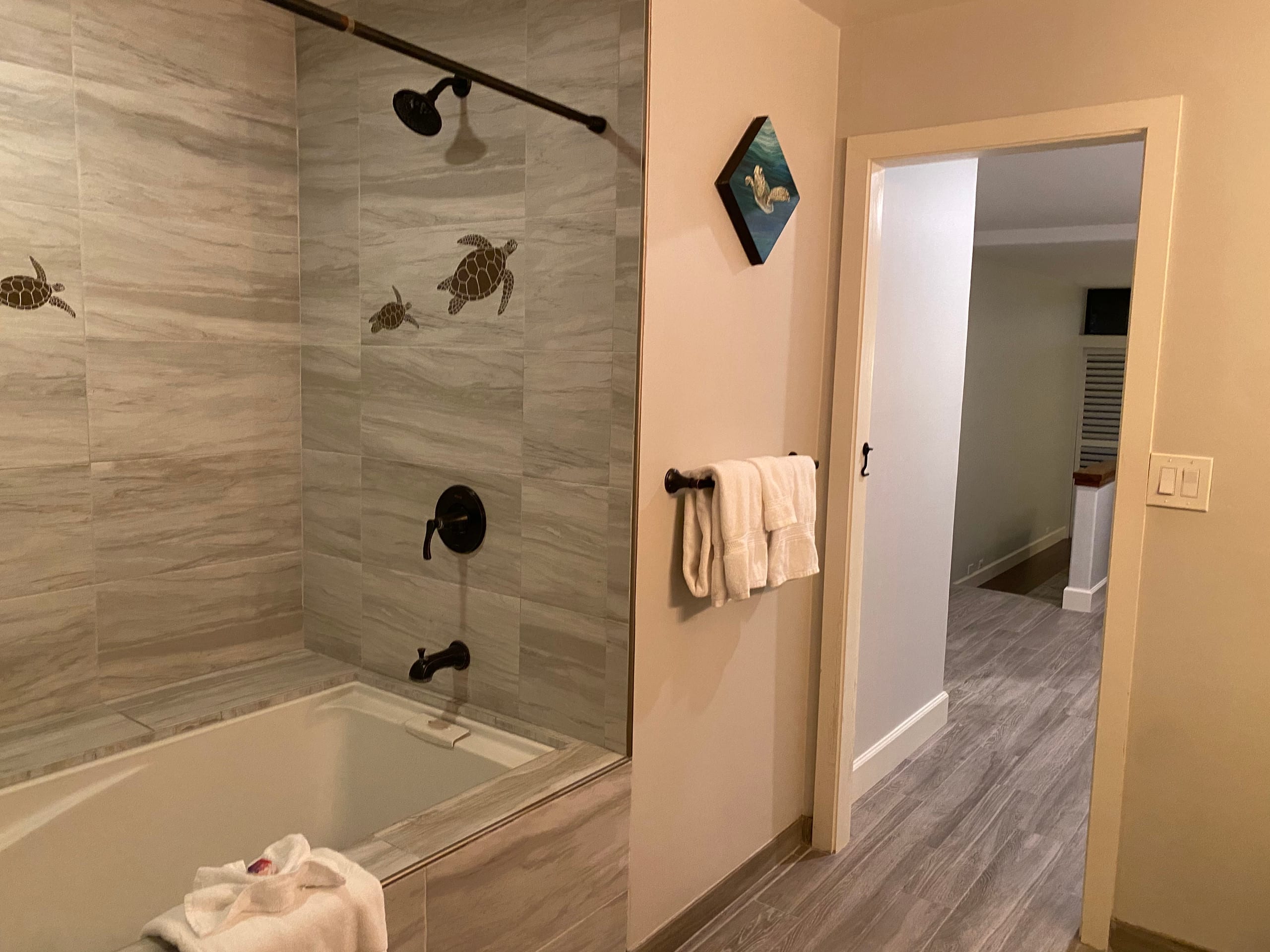 Condo in Lahaina · ★5.0 · 2 bedrooms · 2 beds · 2 baths - Image 12