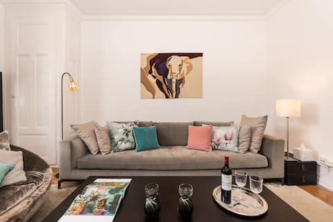 Top Airbnb: Discover Geneva center from a charming 1 BR Apt in Genève