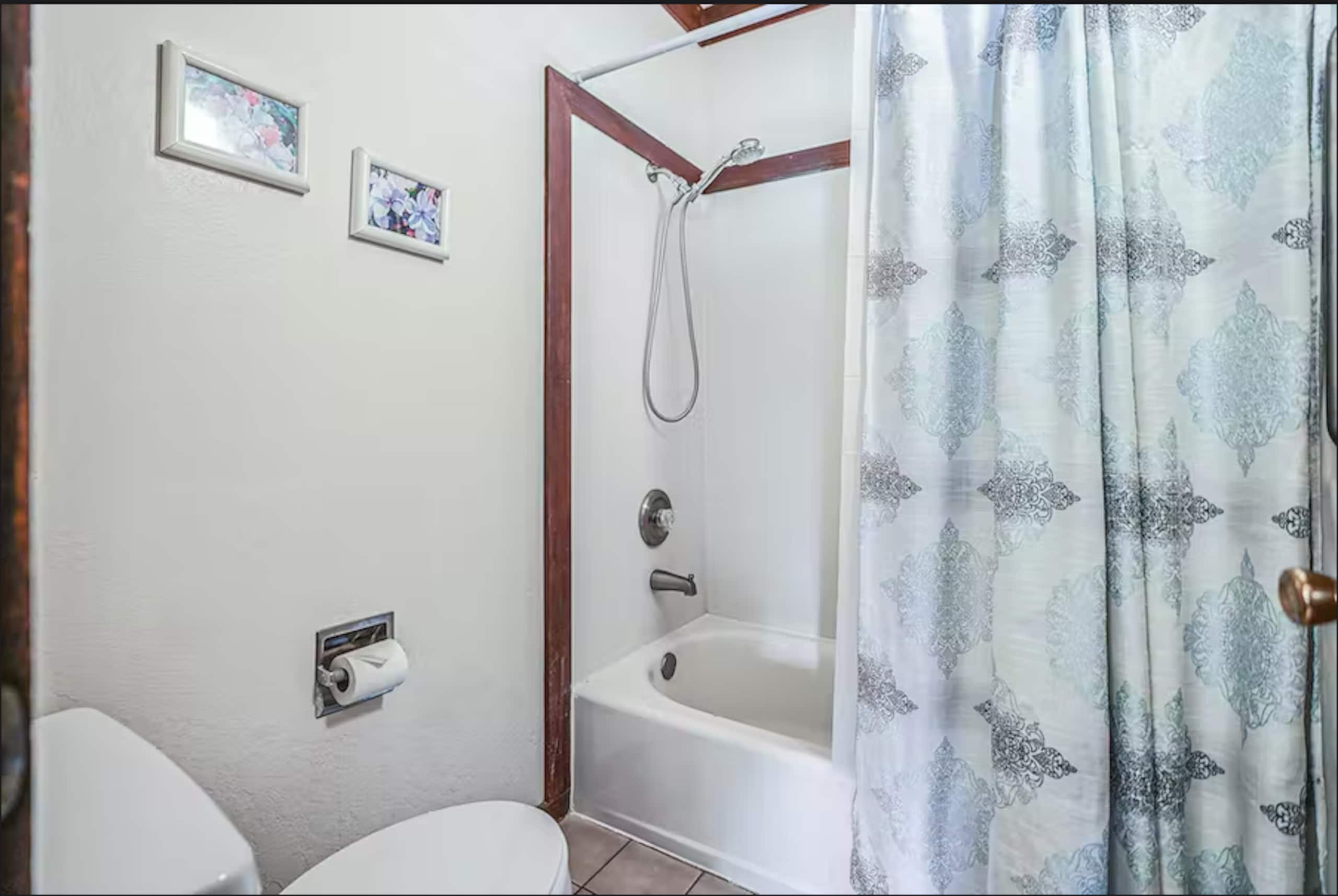 75 Yards to Poipu Beach, A/C, Pool, Beach Gear - Photo 17