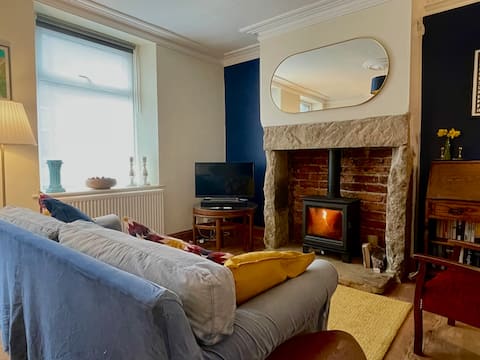 Successful Airbnb property: Stone cottage overlooking River Wharfe in Guiseley & Yeadon