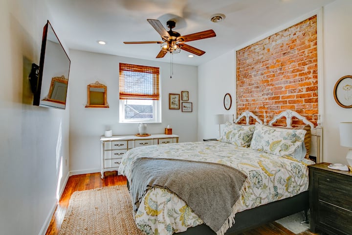 Second floor bedroom with a queen bed