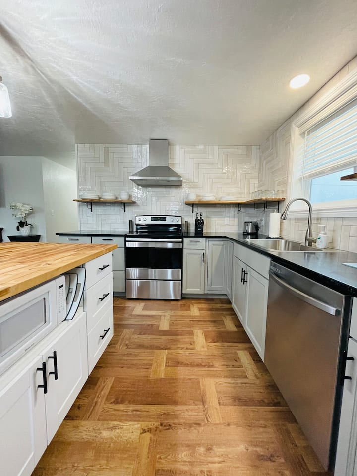 Lady Luck Getaway Houses for Rent in Jackpot, Nevada, United States