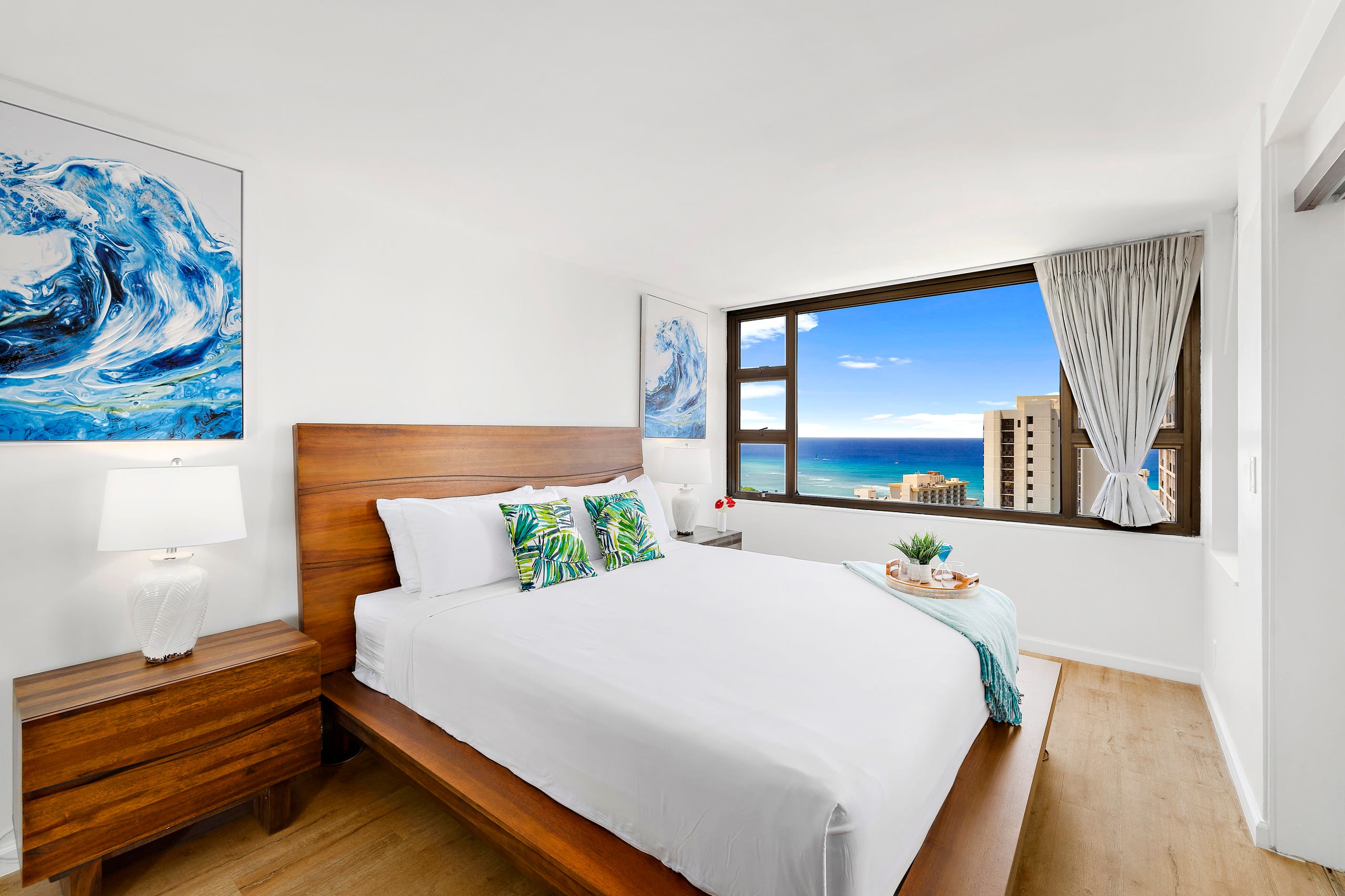 Condo in Honolulu · ★4.81 · 1 bedroom · 2 beds · 1 private bath - Image 16