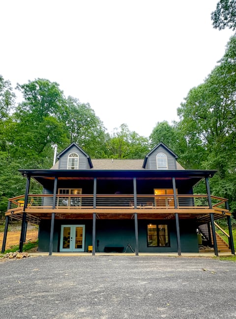 Forest Retreat w/Outdoor Amenities 4BR