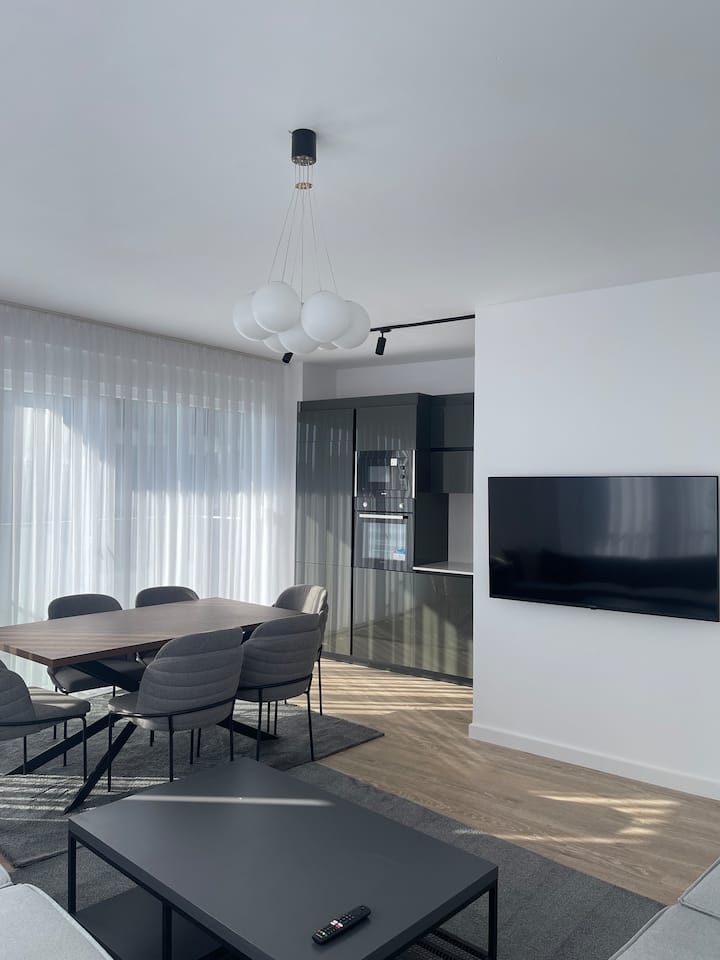 102m²  luxurious apartment