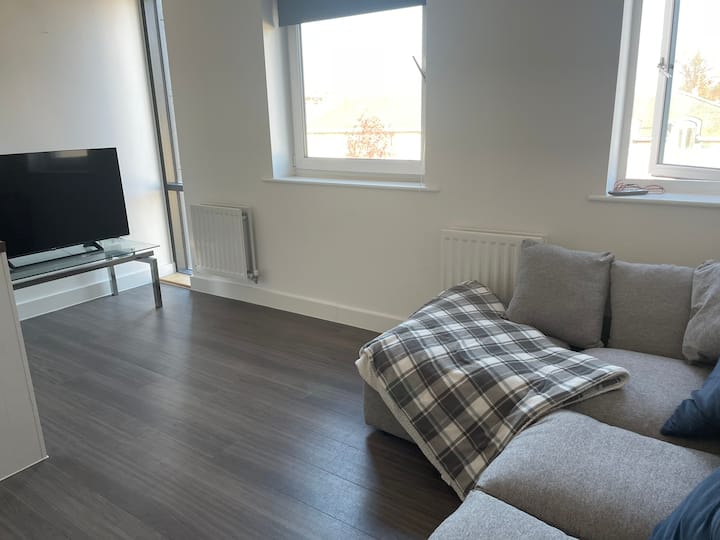 1 Bedroom Town Centre Flat In Cheltenham - Cheltenham