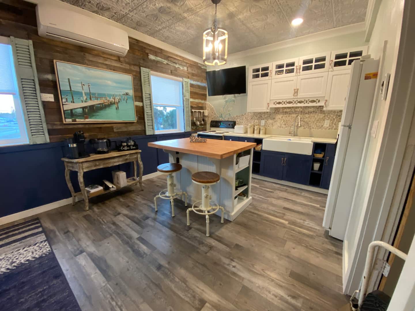 Cozy Retreat, oversize pking, Jeep Beach Daytona
