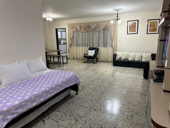 Hermosa Casa Para 19 Personas - Medellín