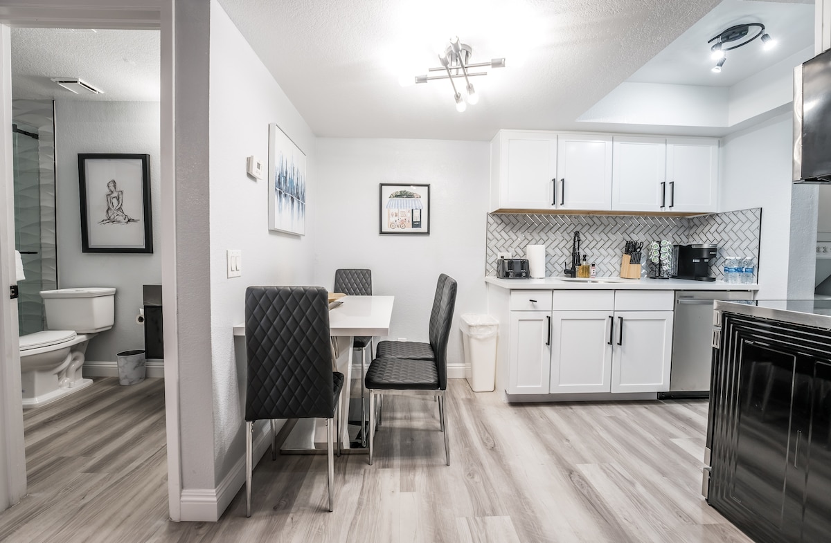 Vegas Condo