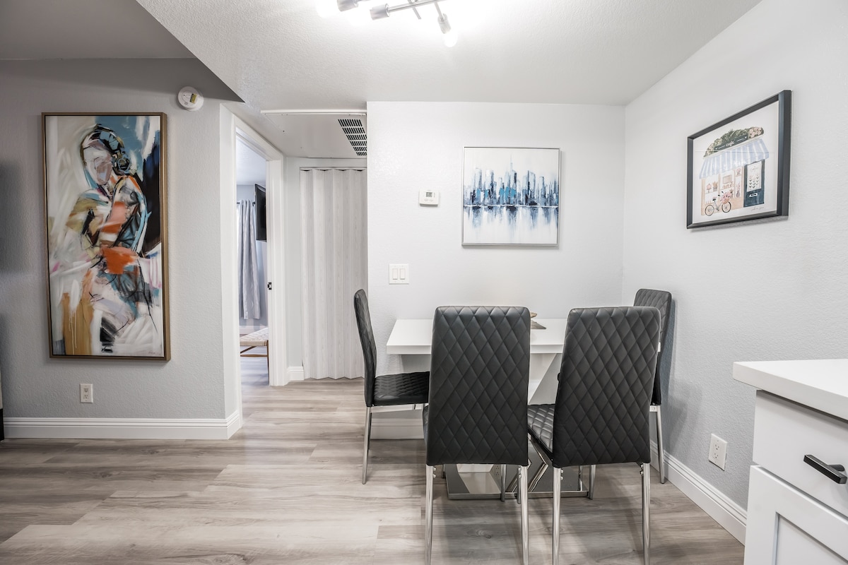Vegas Condo