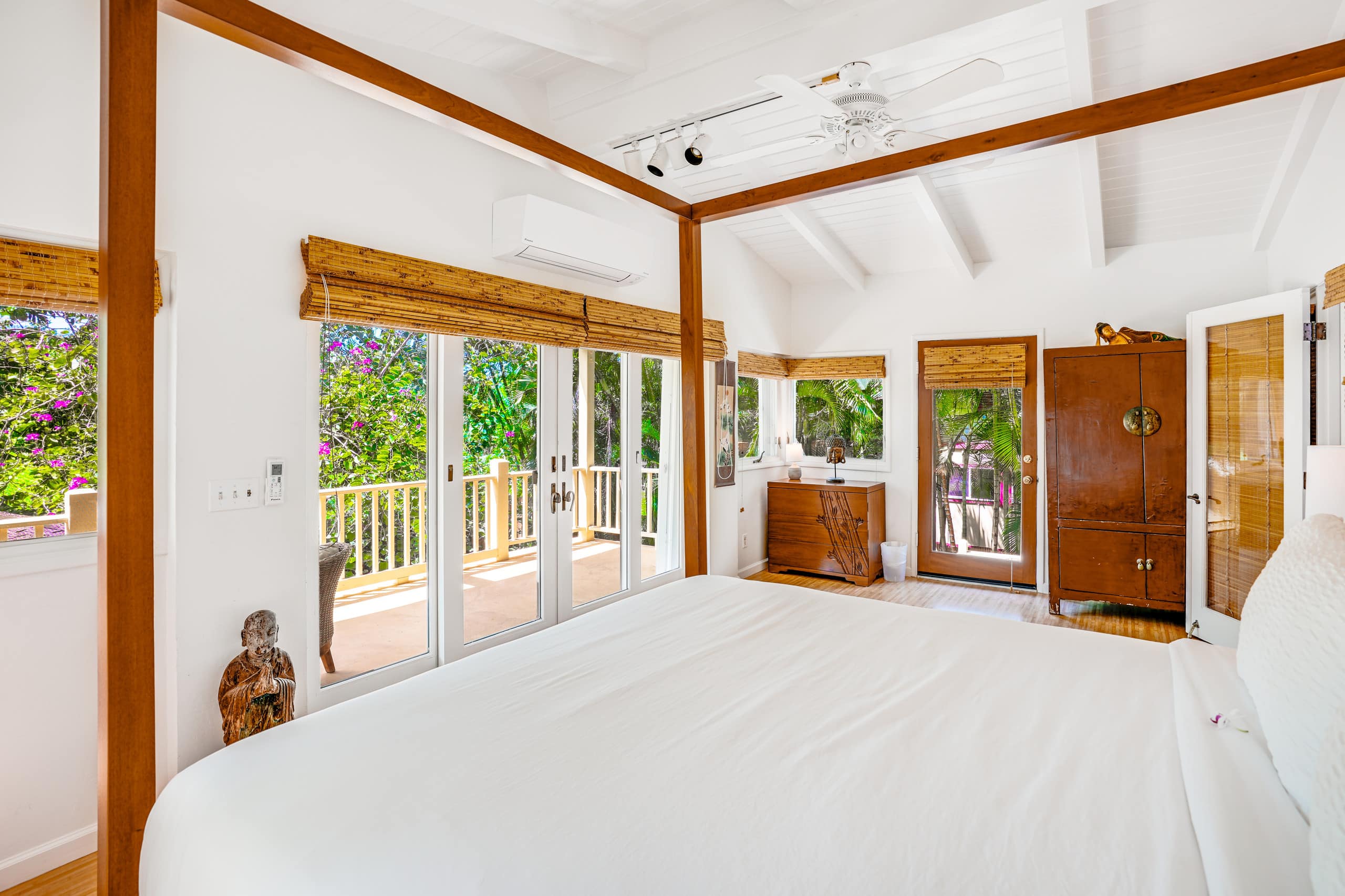 Home in Hanalei · ★4.87 · 5 bedrooms · 6 beds · 2 private baths - Image 10