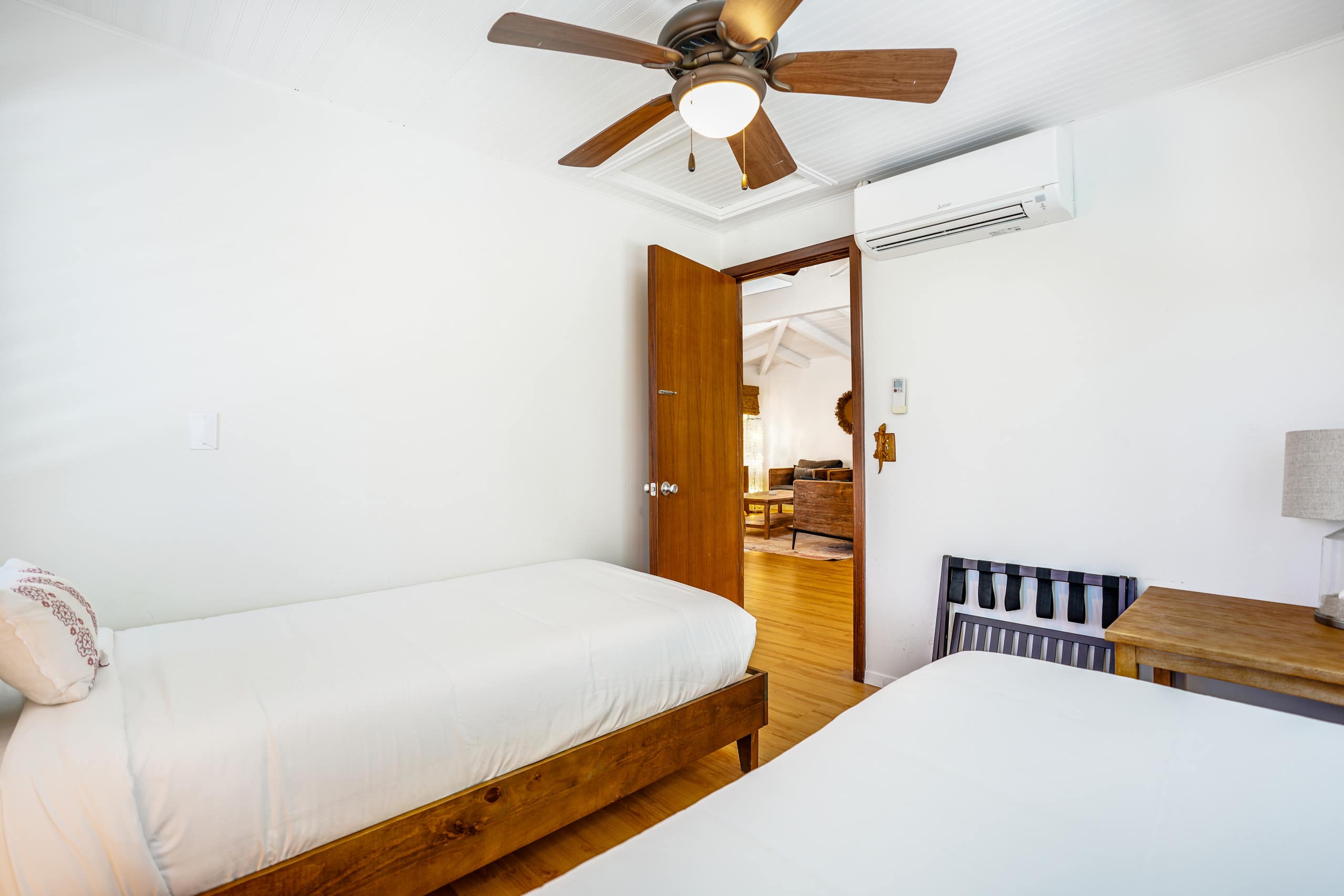 Home in Hanalei · ★4.87 · 5 bedrooms · 6 beds · 2 private baths - Image 16