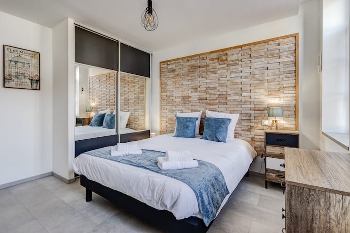 cyan bedroom with large closet