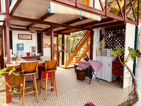 Airbnb em destaque: Wooden house between river and sea em Extremoz