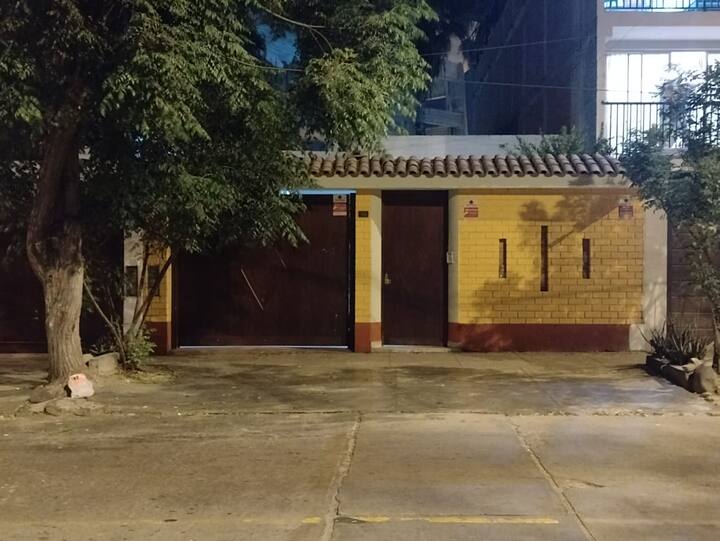 Super detached house Surco Houses for Rent in Santiago de Surco